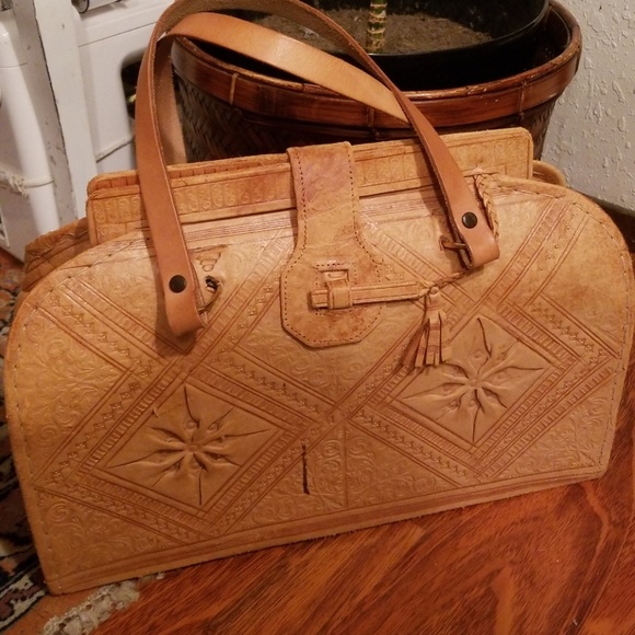 Handbags - Tan Tooled Large Case